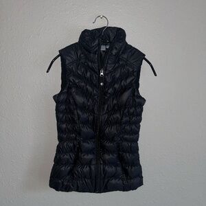 Athleta Puffy Vest